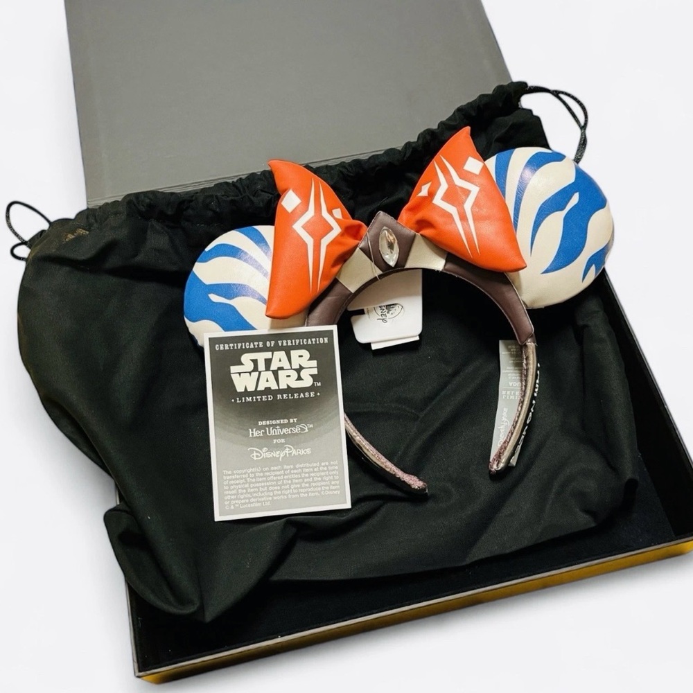 Disney Parks Designer Collection x Her Universe Ahsoka Tano Minnie Ears
